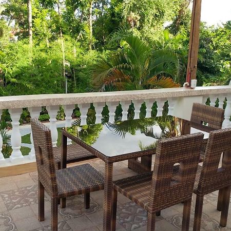 Casa Familya Hotel Batac ภายนอก รูปภาพ