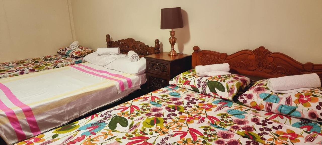 Casa Familya Hotel Batac ภายนอก รูปภาพ
