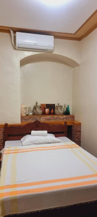 Casa Familya Hotel Batac ภายนอก รูปภาพ